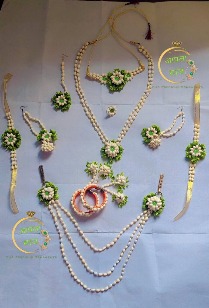 Baby shower jewellery